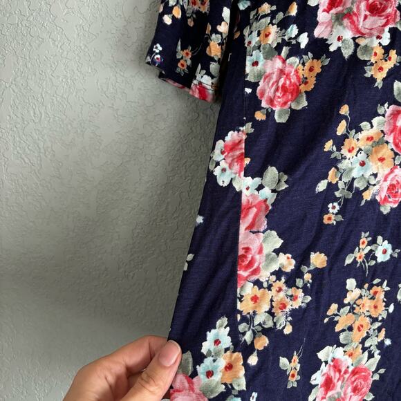 Flutter and Kick Maternity Shirt Large Blue Pink Floral Cowl Neck 3/4 Sleeve - Picture 6 of 7